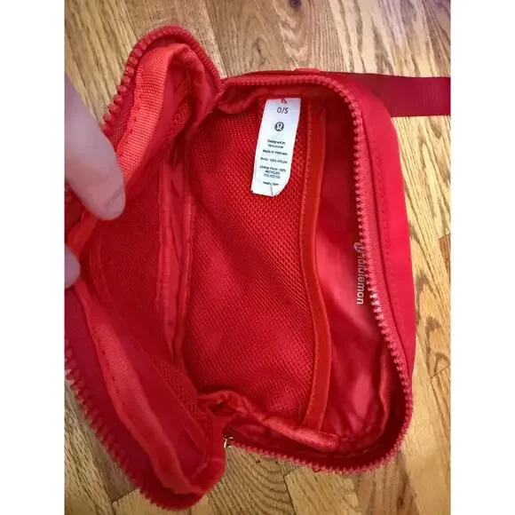 Lulumelon Athletica Red Crossbody/Belt Bag - Picture 2 of 4